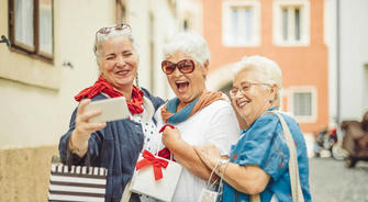 A Senior’s Guide to Travel: Smart Preparation and Fun Adventures